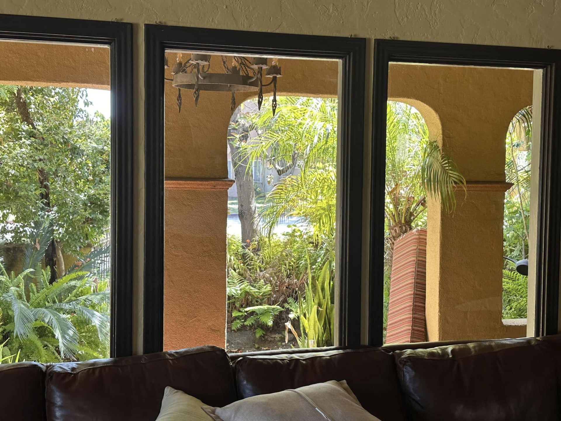 Post-construction glass in Costa Mesa